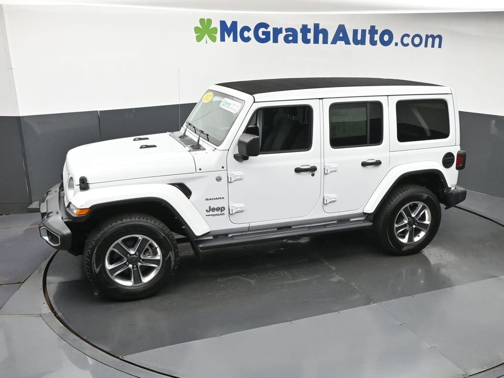 Used 2022 White Jeep Unlimited Sahara image 22