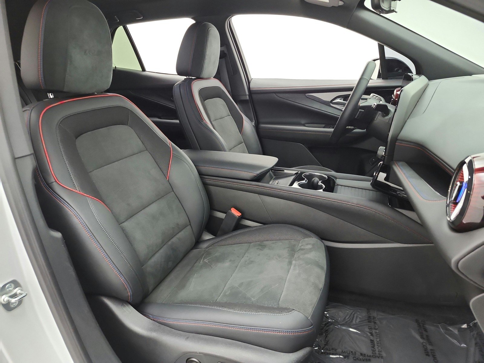 Used 2024 Iridescent Pearl Tricoat Chevrolet eAWD RS image 19