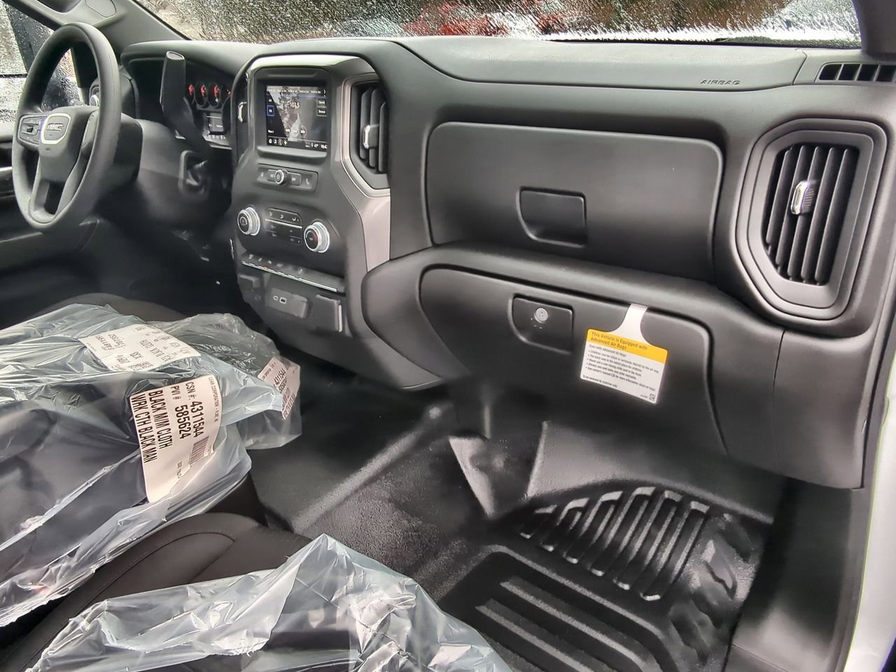 New 2025 Summit White GMC Pro image 26