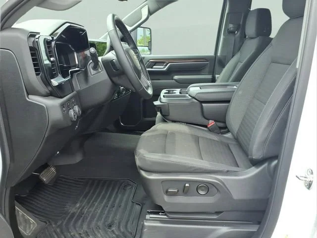 Used 2025 Summit White Chevrolet LT image 19