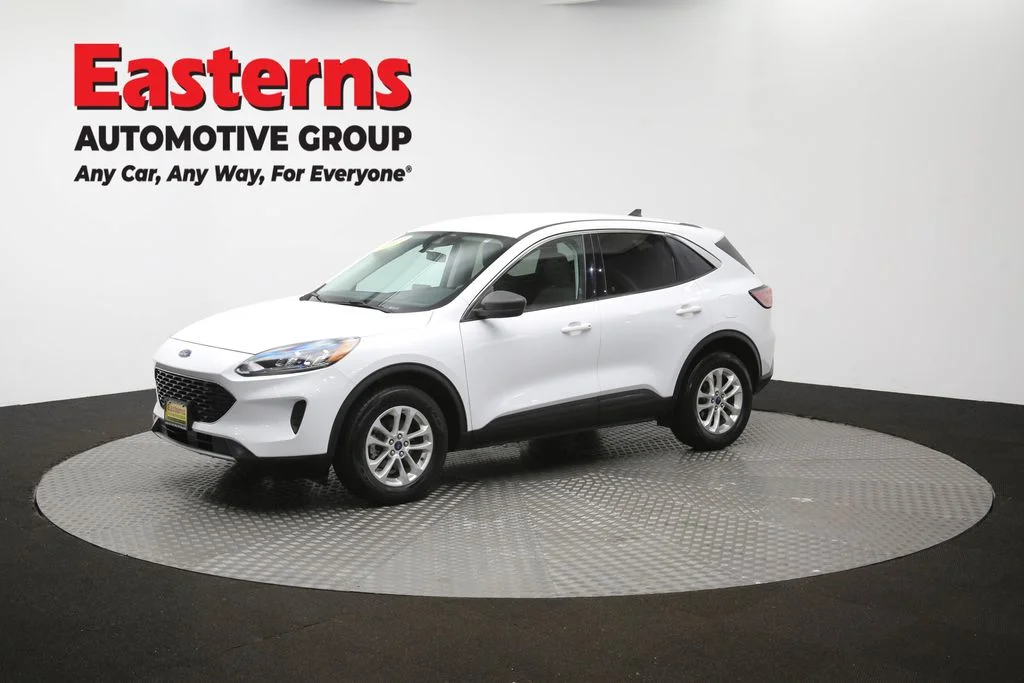 Used 2022 White Ford SE image 57