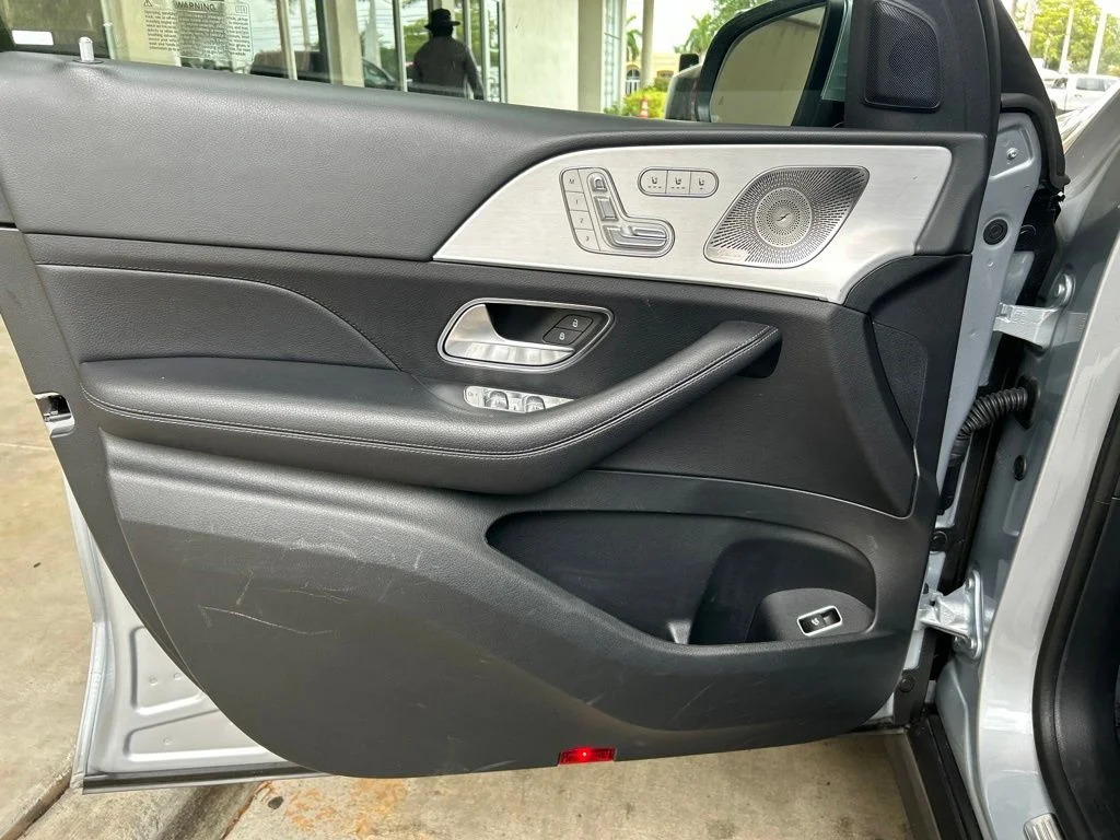 Used 2025 Silver Mercedes-Benz GLE 350 image 39