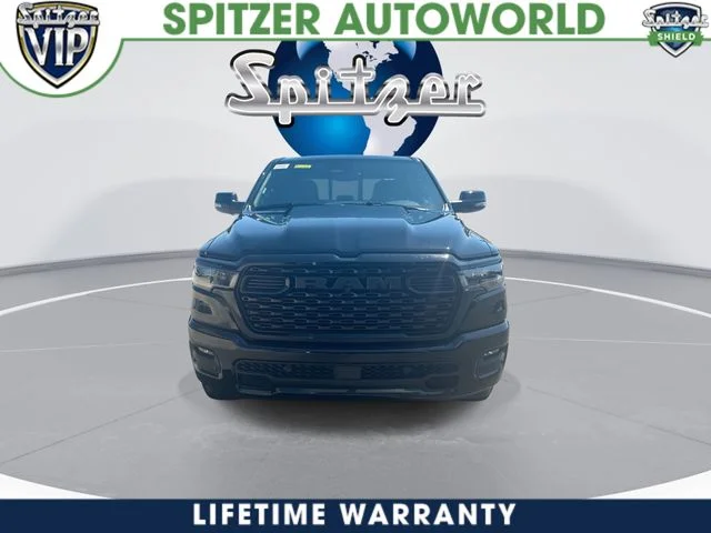 New 2026 Diamond Black Crystal Pearl-Coat Exterior Paint RAM Big Horn/Lone Star image 3
