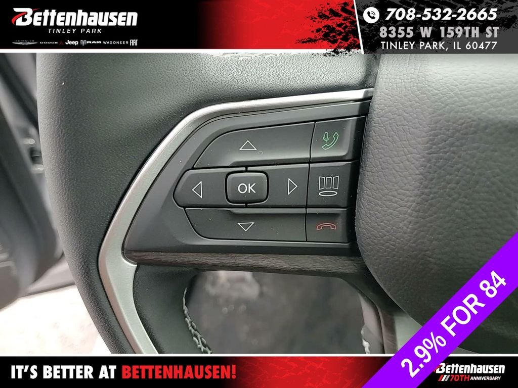 New 2026 Silver Zynith Exterior Paint Jeep Altitude image 16