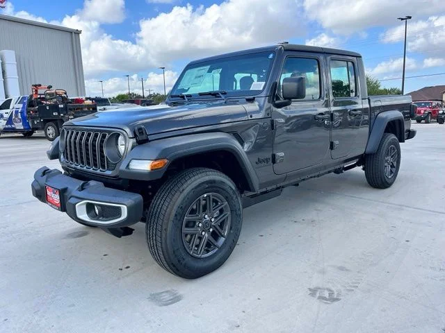 New 2026 Granite Crystal Metallic Clearcoat Jeep Sport image 3