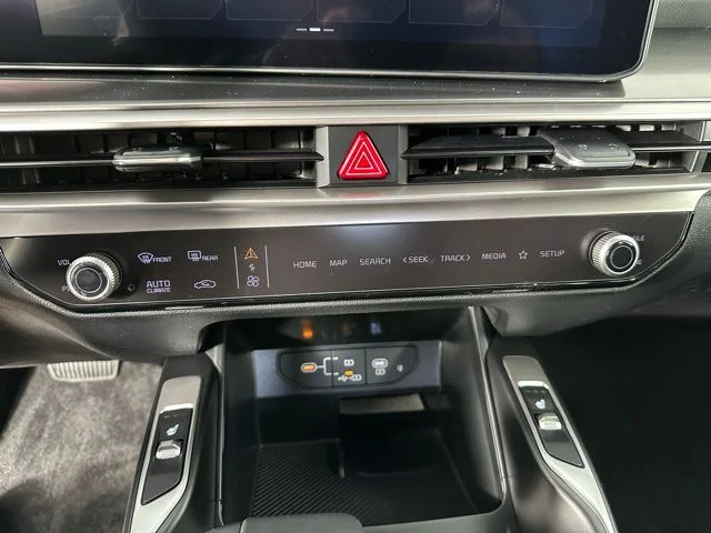 2025 Kia Sorento EX - Photo 45
