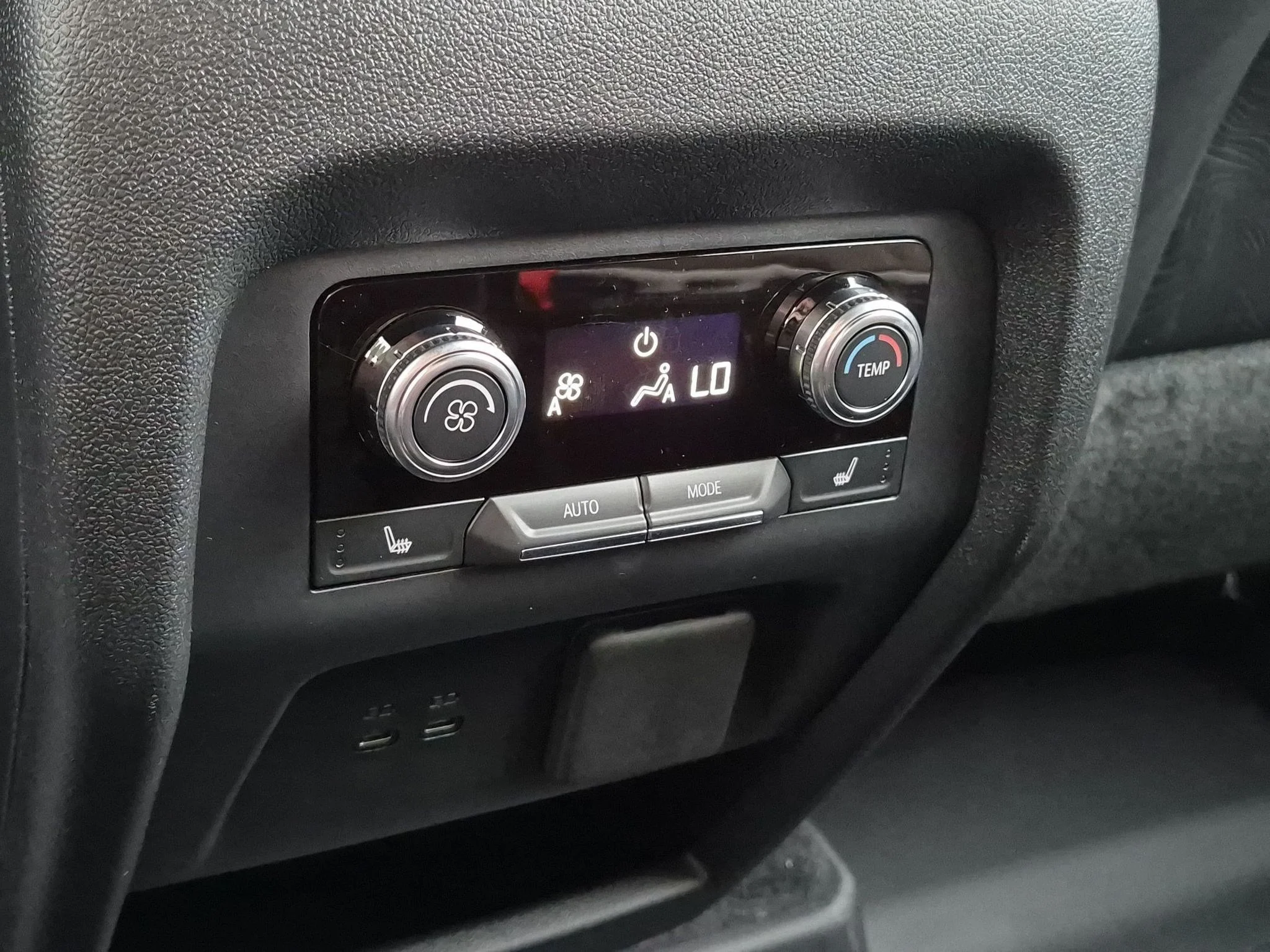 2027 GMC Acadia Denali Ultimate - Photo 18