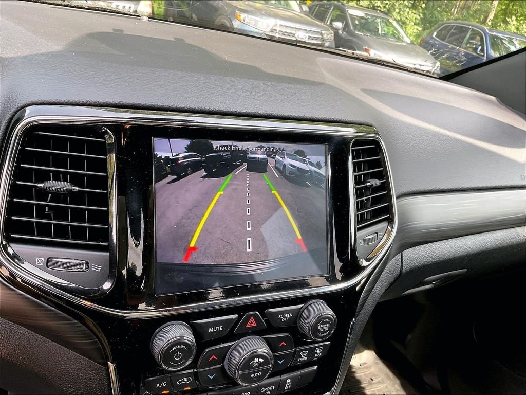 Used 2019 Black Jeep Altitude image 16