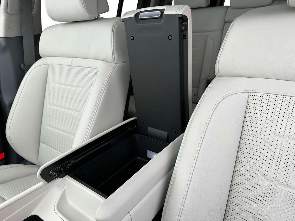 New 2024 Black Hyundai Limited AWD image 37
