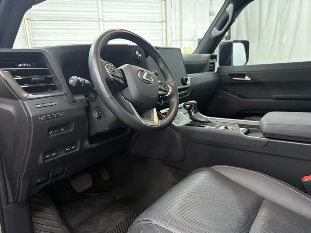 Used 2025 Black Lexus 550 Overtrail+ image 13