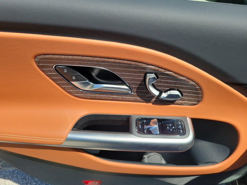 New 2027 MANUFAKTUR Alpine Grey Mercedes-Benz CLA 220 image 14