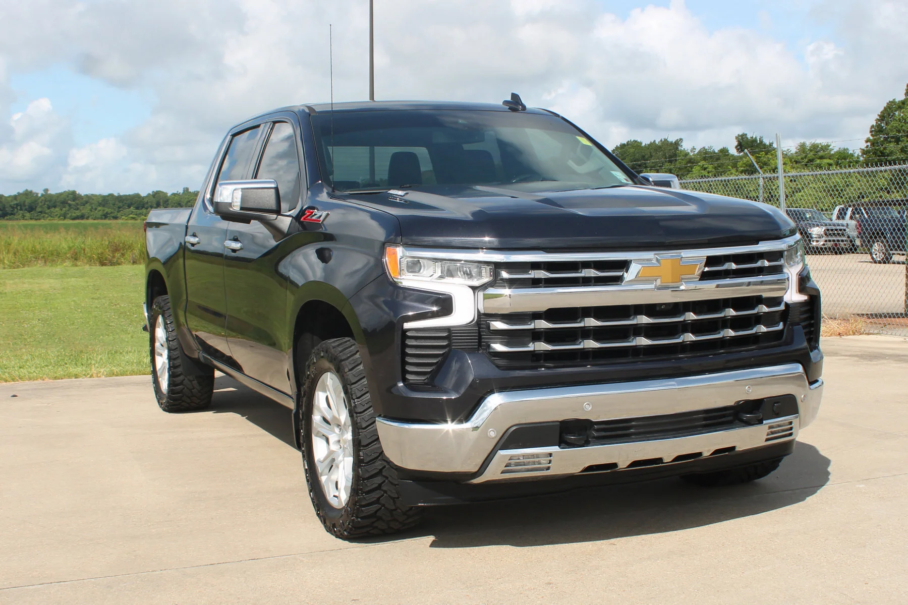 Used 2023 Dark Ash Metallic Chevrolet 4WD Crew Cab 147 LTZ image 29