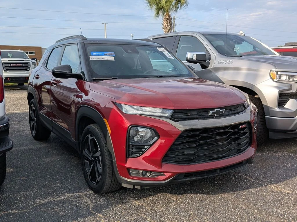 Used 2023 Red Chevrolet RS image 4