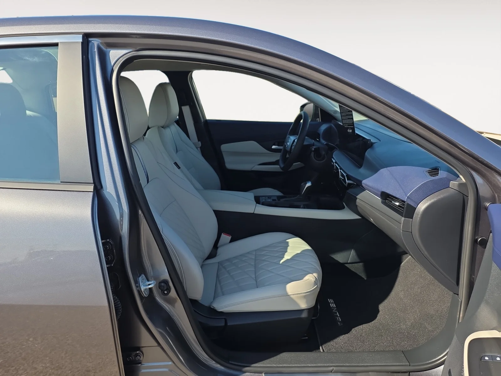 Used 2026 Gun Metallic Nissan SL image 10