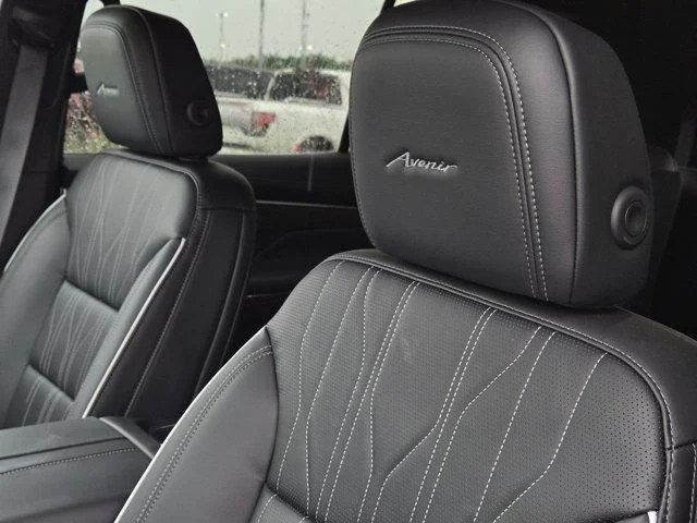 2026 Buick Enclave Avenir - Photo 17