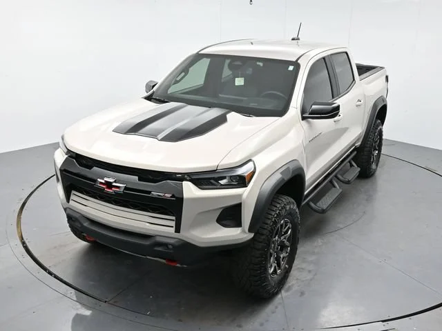 Used 2026 White Sands Chevrolet ZR2 image 32
