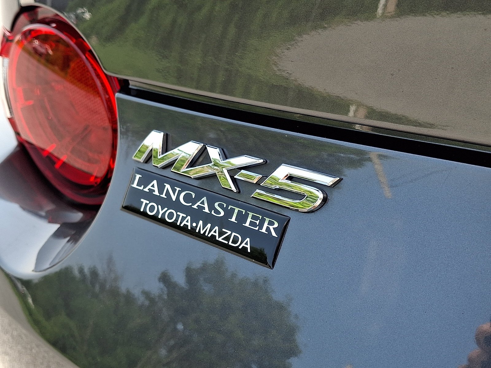 Used 2018 Machine Gray Mazda Club image 33