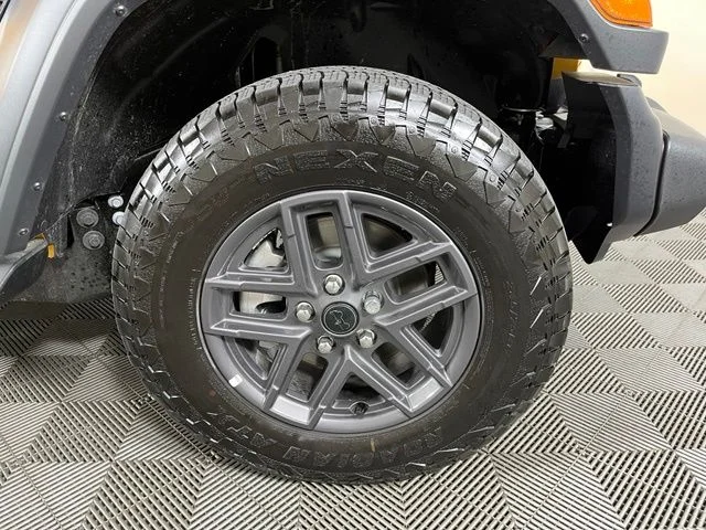 Used 2026 Yellow Jeep Sport S image 9