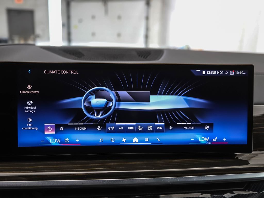 Certified Used 2024 Black Sapphire Metallic BMW xDrive40i image 18