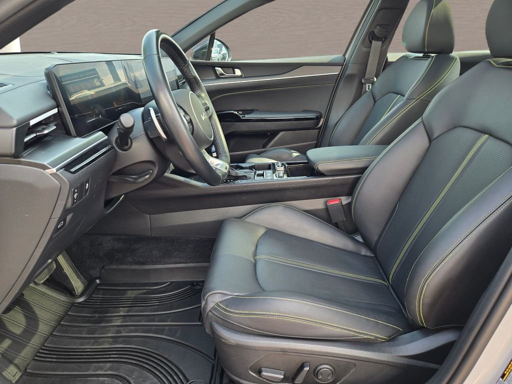 Used 2025 Gray Kia GT image 21