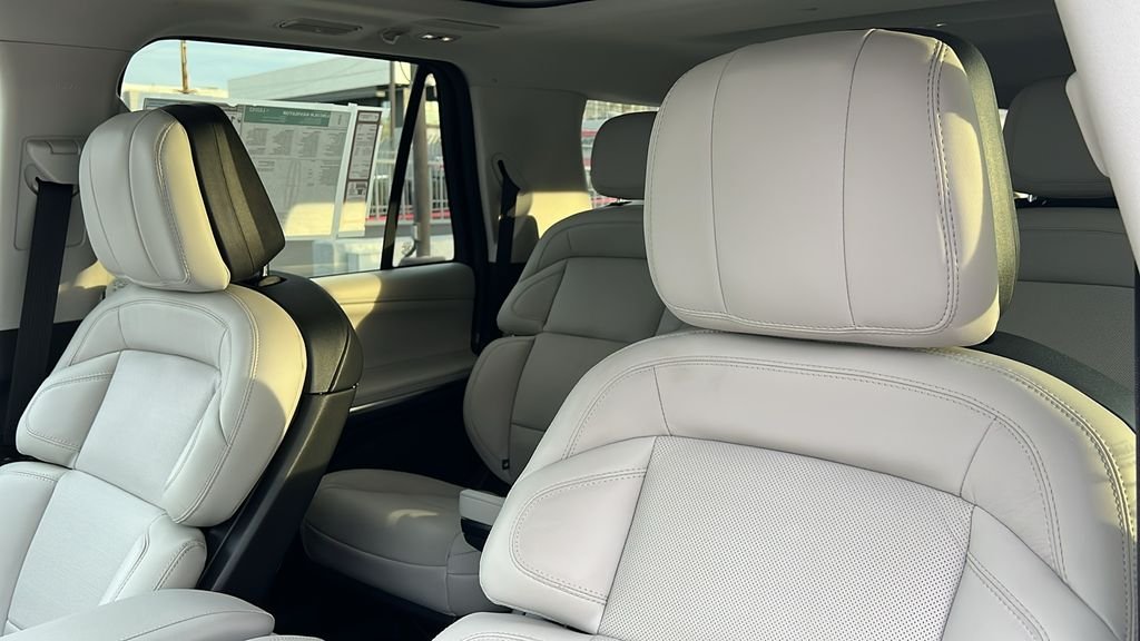 2026 Lincoln Navigator Reserve L - Photo 11