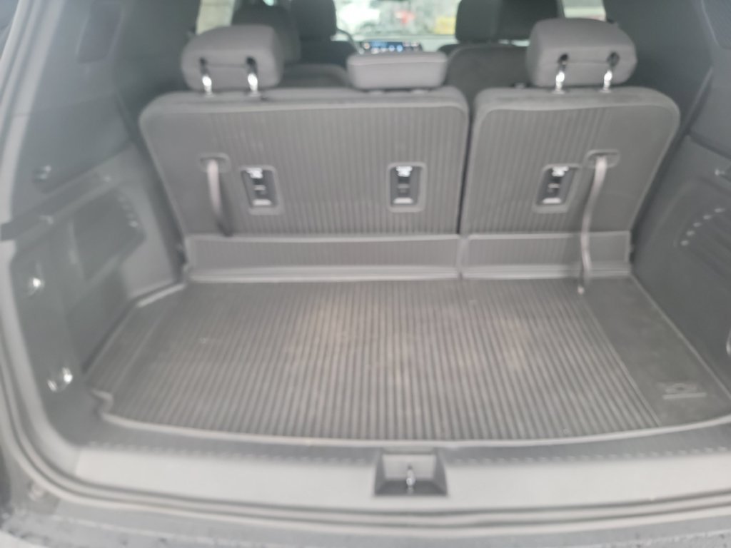 2027 Chevrolet Traverse LT - Photo 28