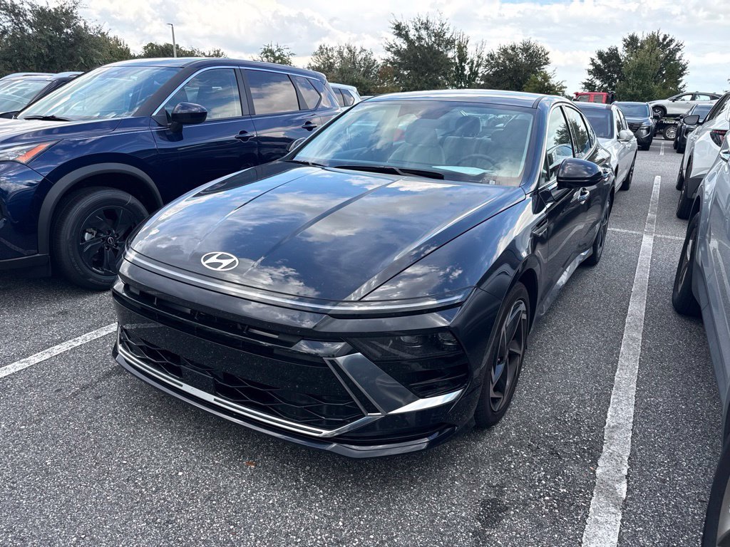 Used 2026 Blue Hyundai SEL Sport image 1