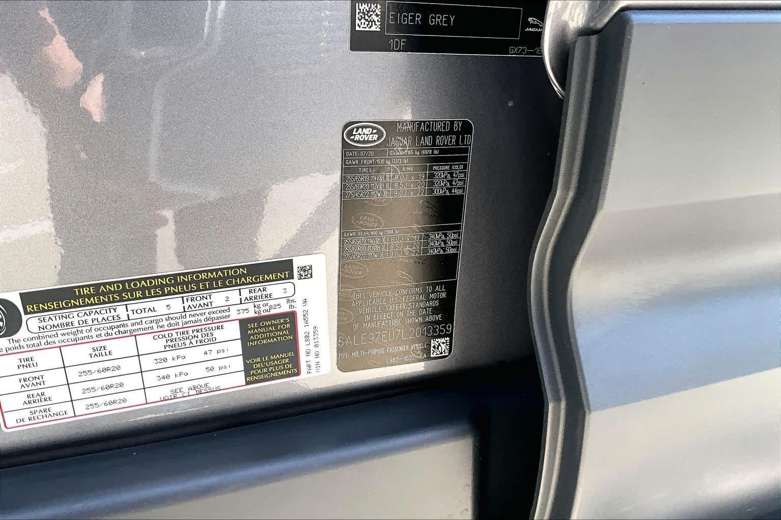 Used 2020 Eiger Grey Metallic Land Rover HSE image 33