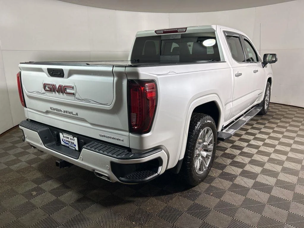 Used 2021 White Frost GMC Denali image 8