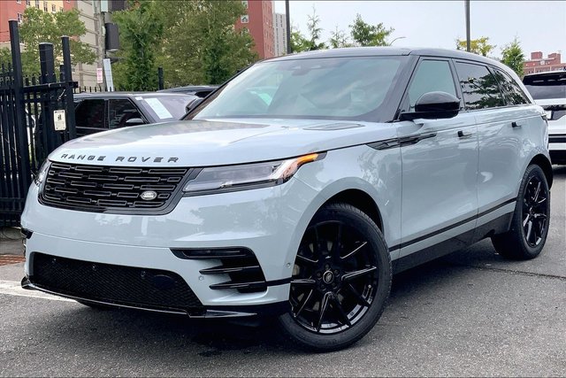 2026 Land Rover Range Rover Velar Dynamic SE