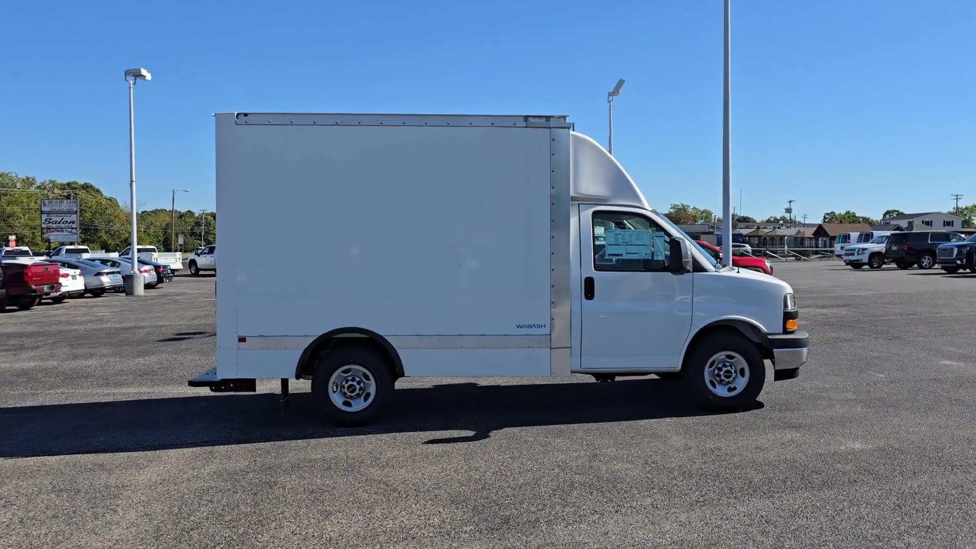 New 2025 Summit White GMC 1WT image 33