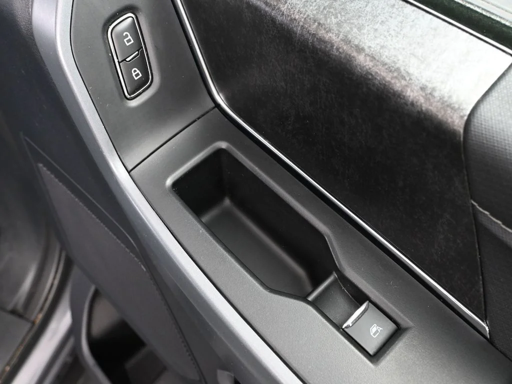 Used 2023 Blue Ford XLT image 48