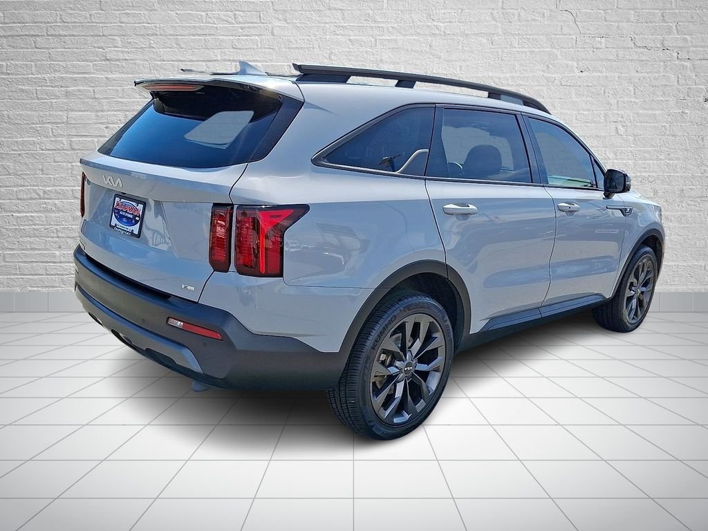 Used 2023 Gray Kia X-Line EX image 4