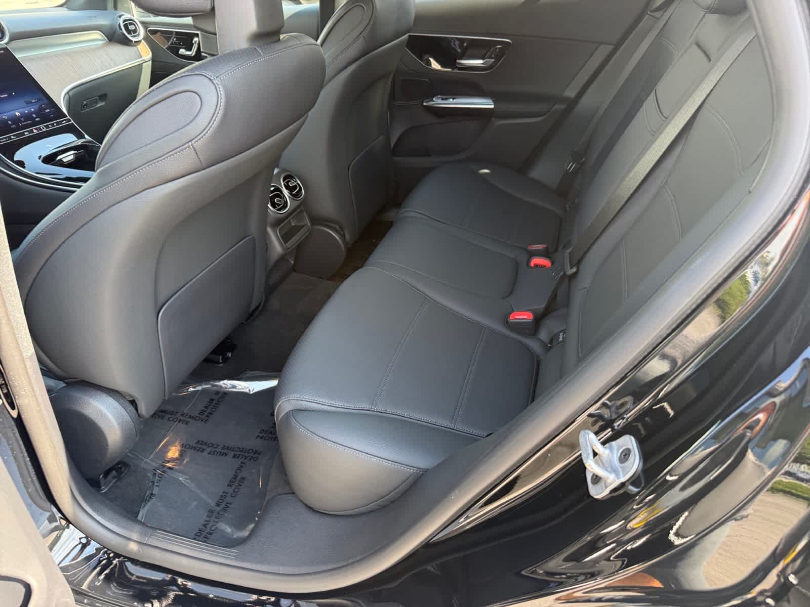 Certified Used 2025  Mercedes-Benz GLC 300 image 11