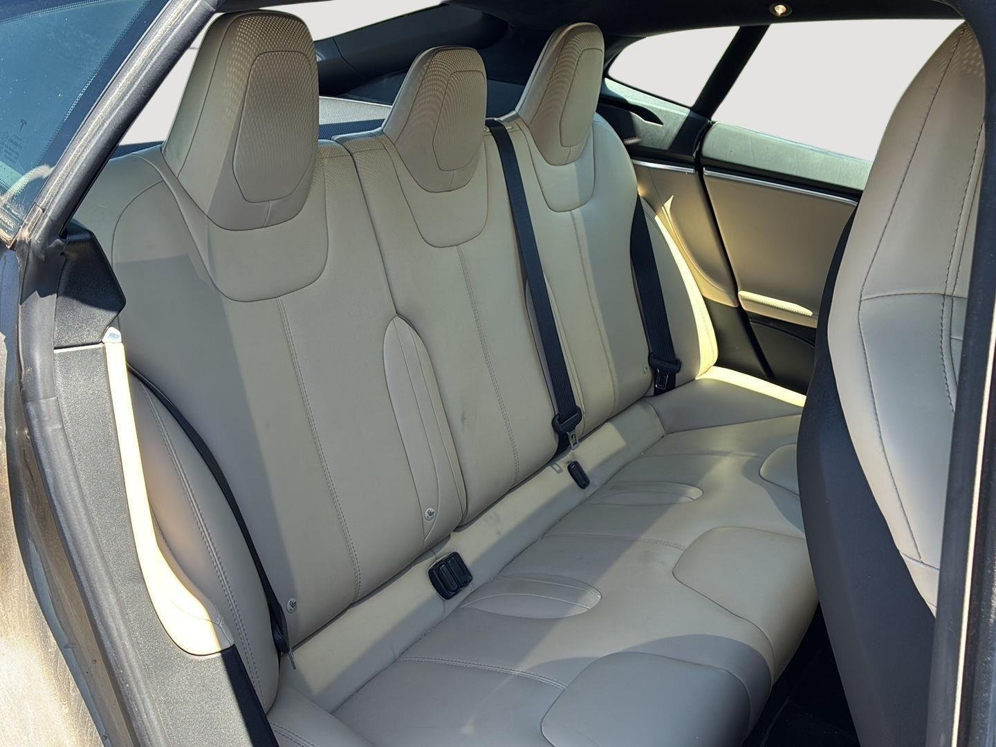 Used 2016 Titanium Metallic Tesla 90D image 5