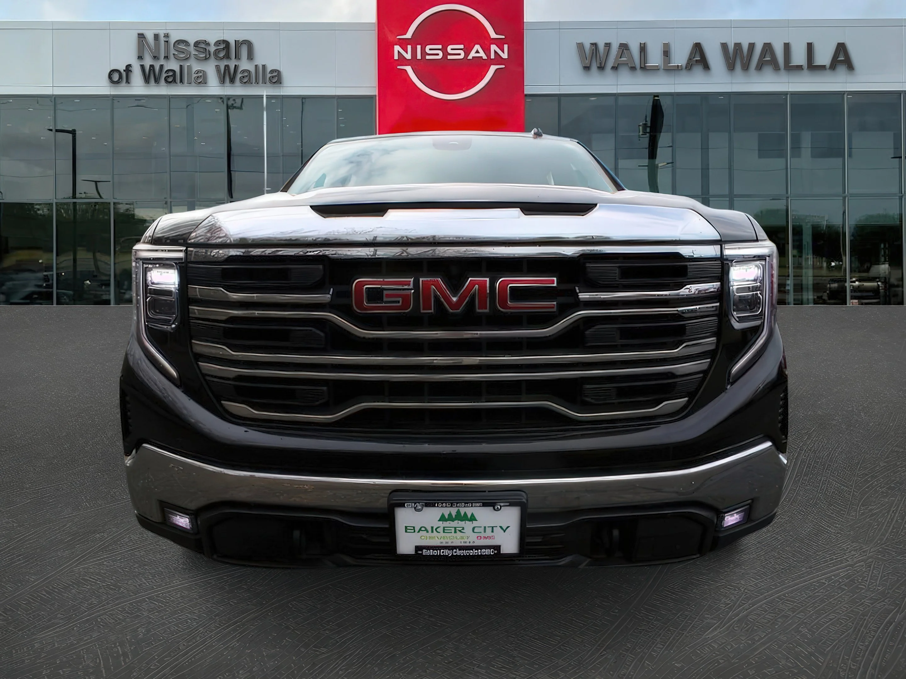 2024 GMC Sierra 1500 SLT - Photo 31