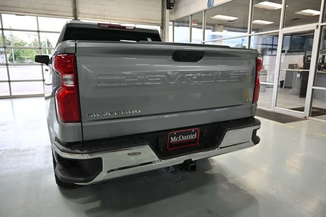 2026 Chevrolet Silverado 1500 LT - Photo 6