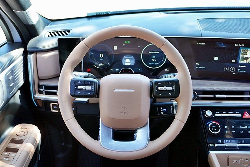 New 2025 White Hyundai Limited image 24