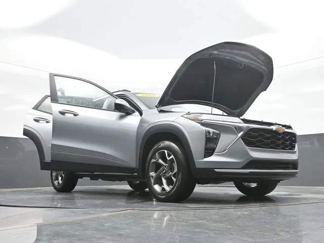 Used 2024 Gray Chevrolet LT image 32