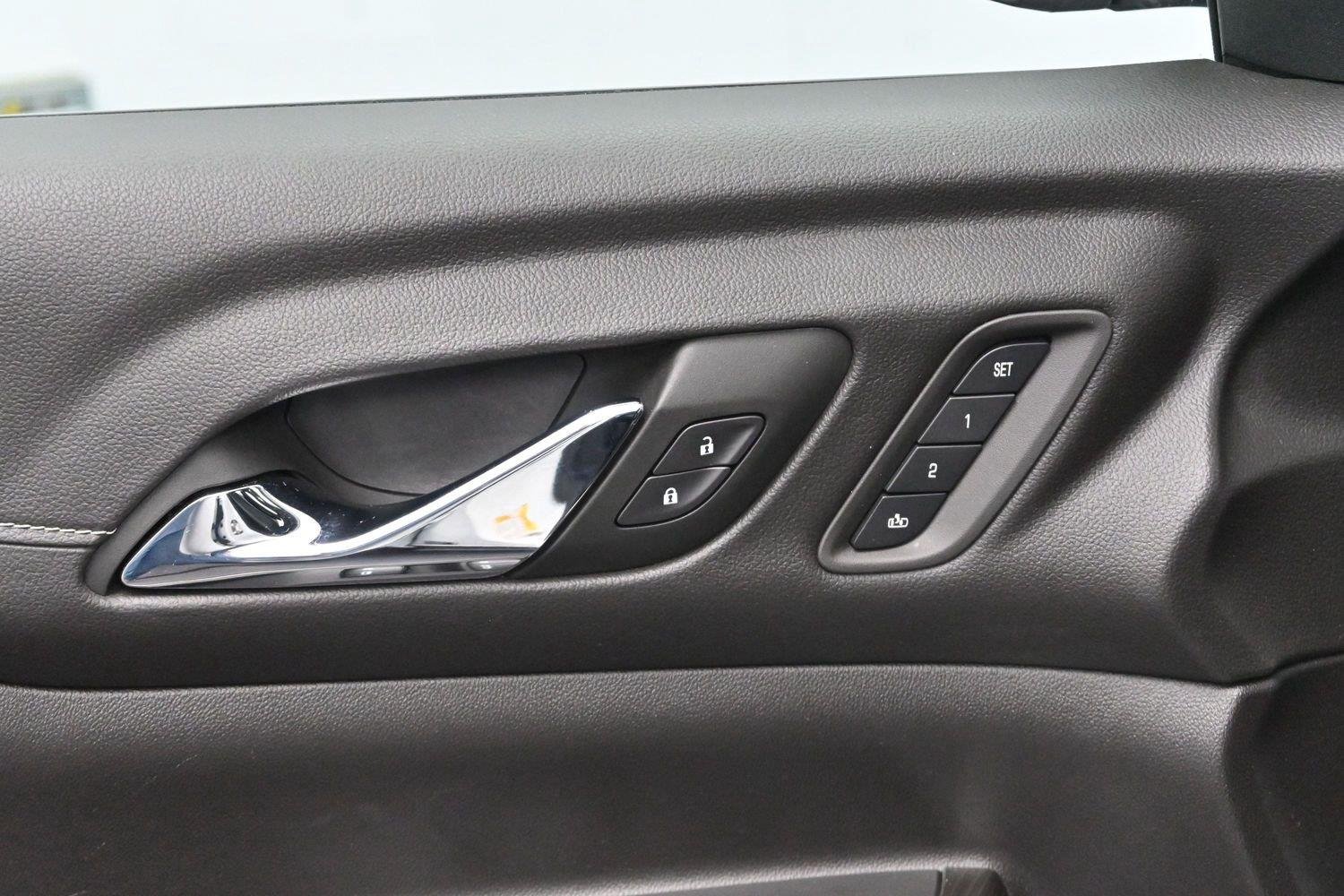 Used 2022 SUMMIT WHITE GMC SLT image 12
