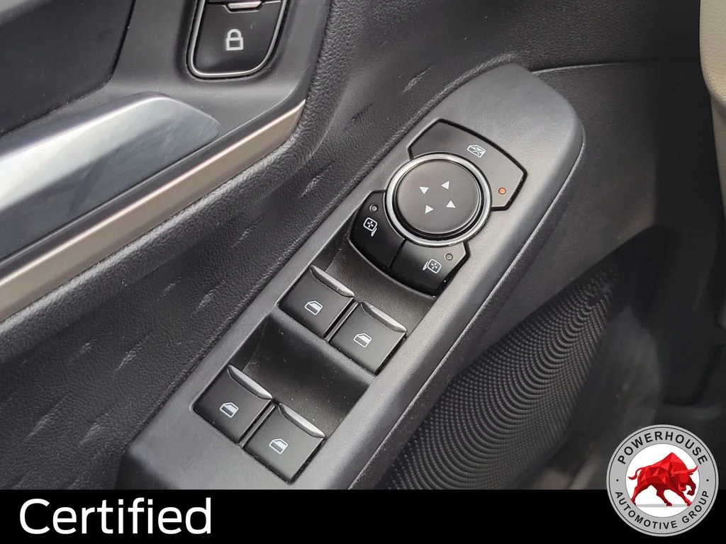 Used 2020 Black Ford SE image 27
