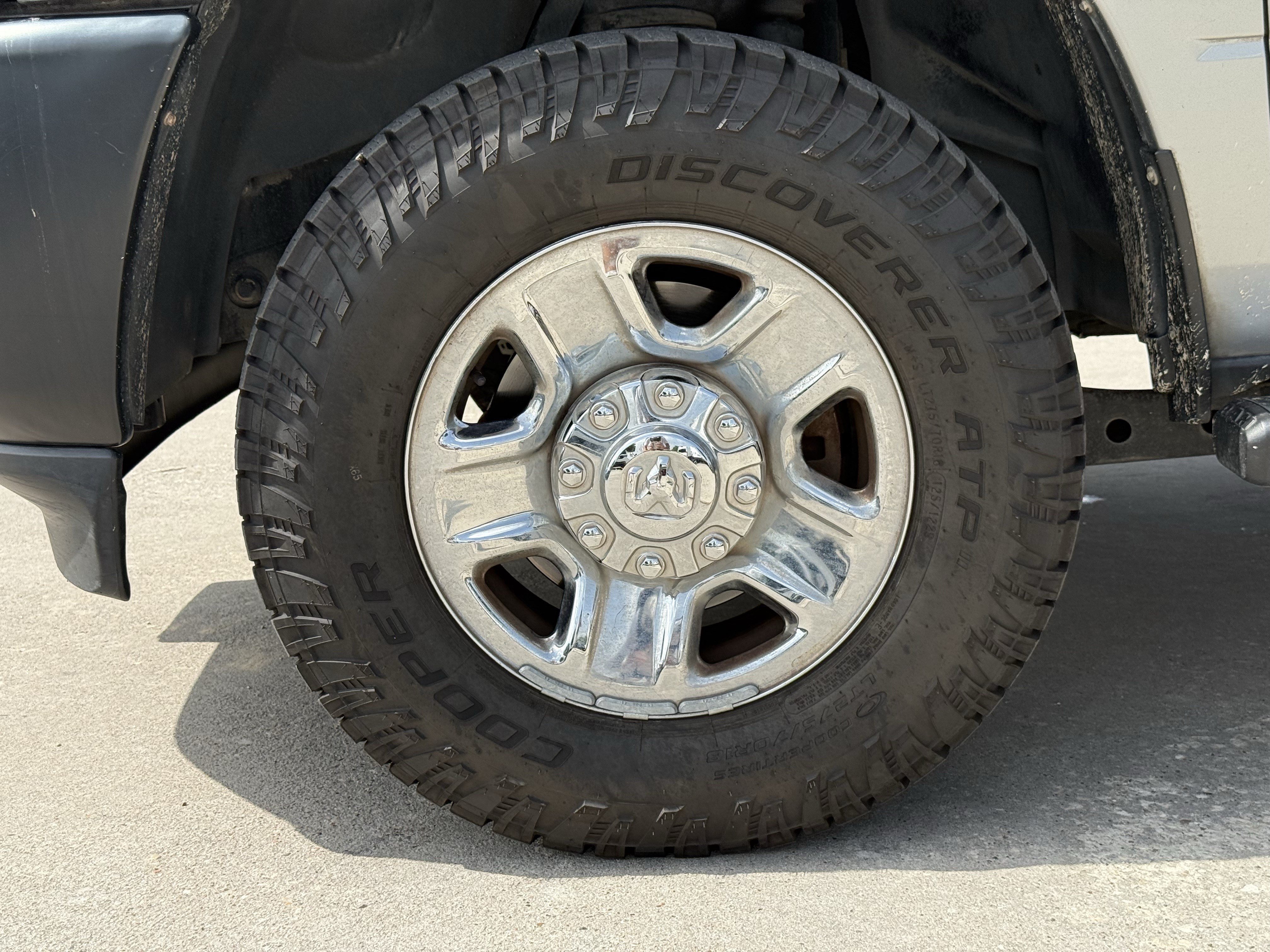 Used 2019 Billet Silver Metallic Clearcoat Ram Tradesman image 11