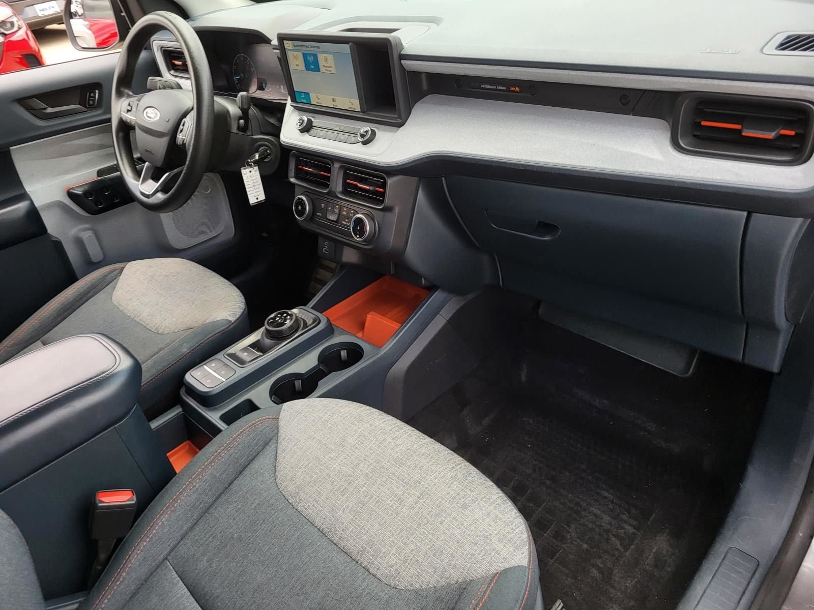 Used 2024 Gray Metallic Ford XLT image 9