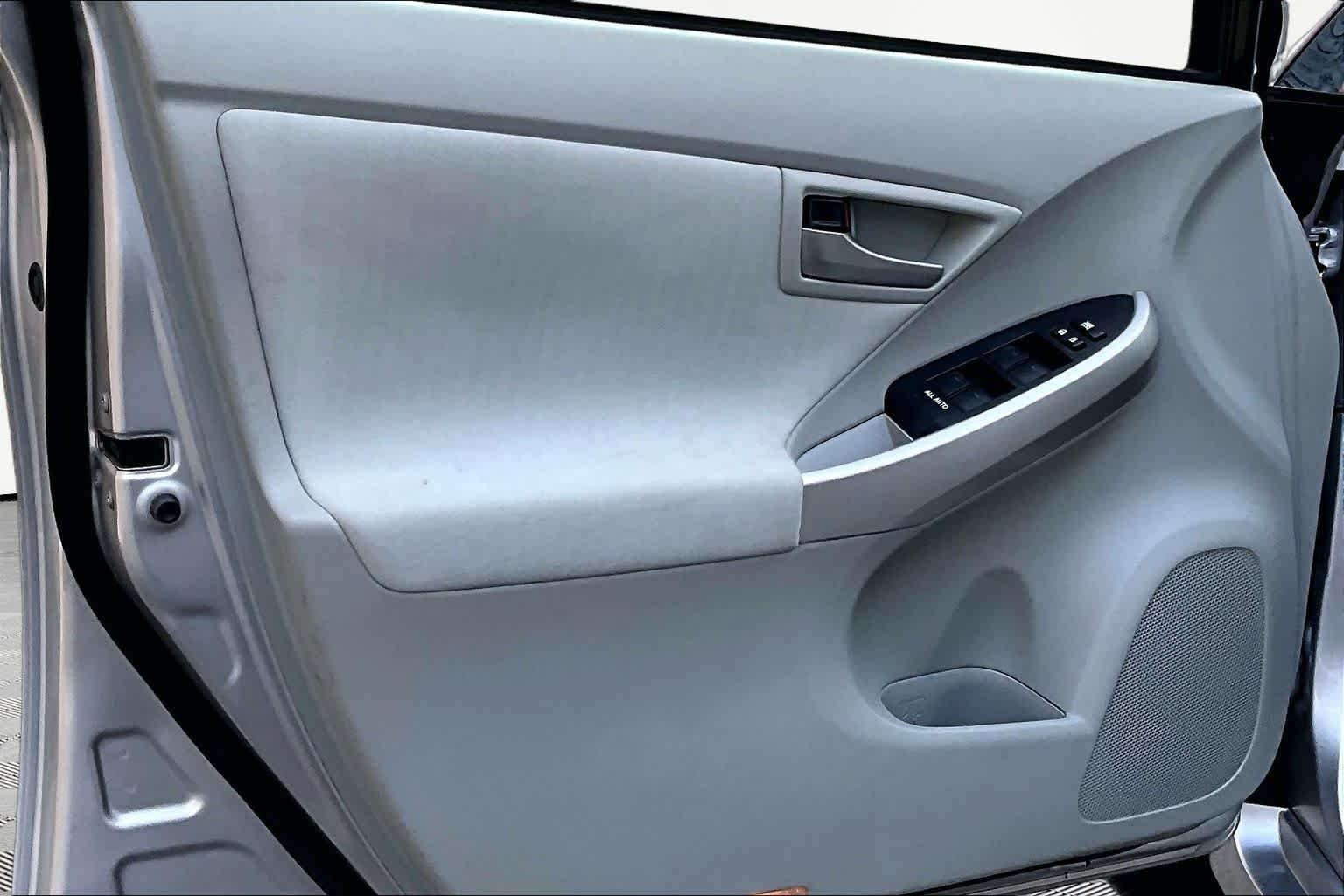 Used 2013 Classic Silver Metallic Toyota Two image 22