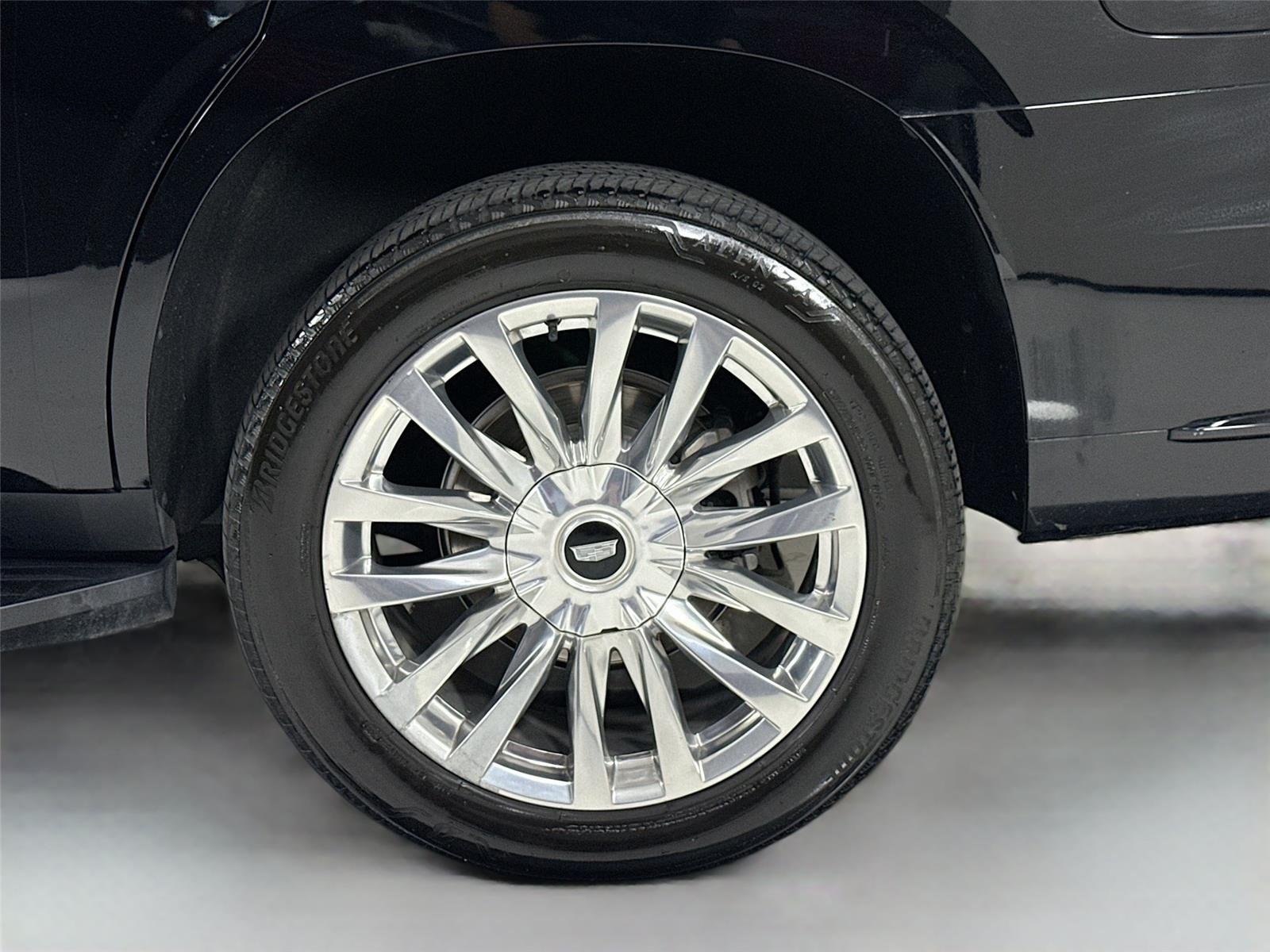 Used 2023 Black Raven Cadillac 4WD Premium Luxury | Super Cruise | Rear Seat Entertainment image 46