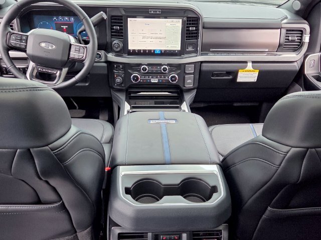 2026 Ford F-250 Super Duty Platinum - Photo 15