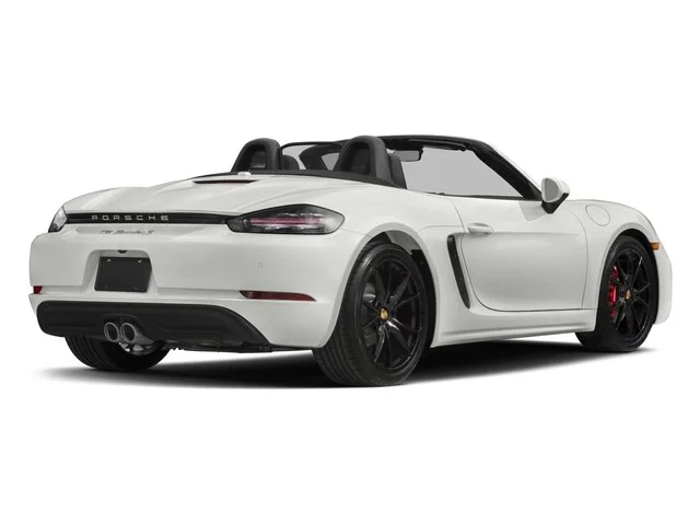 Used 2017  Porsche S image 2