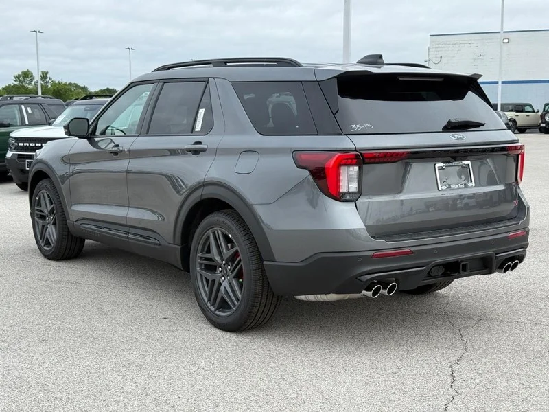New 2026 Carbonized Gray Metallic Ford ST 4WD image 3