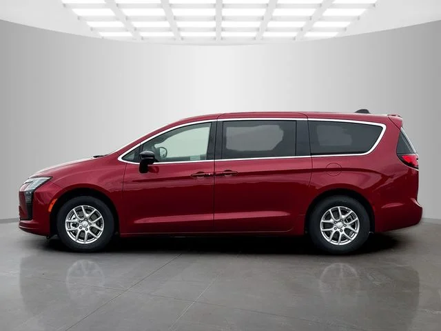 New 2027 Red Hot Pearl-Coat Exterior Paint Chrysler Select image 4