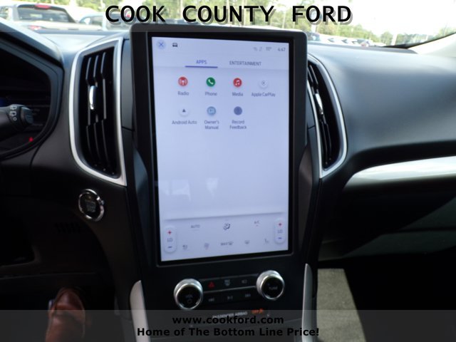 Used 2024 Burgundy Velvet Metallic Tinted Clearcoat Ford SEL image 5